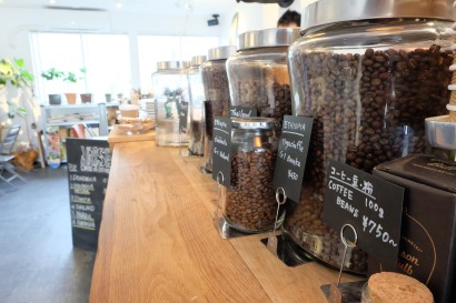 Coffee Beans in Jars at Arise Coffee Entangle Kiyosumi Shirakawa Tokyo Japan